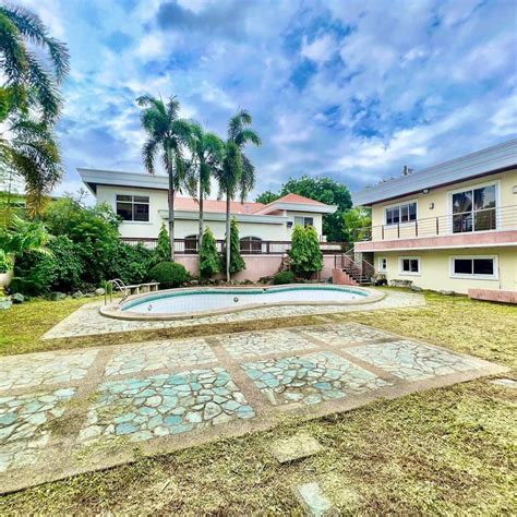 Muntinlupa, Metro Manila House and lot For Sale .